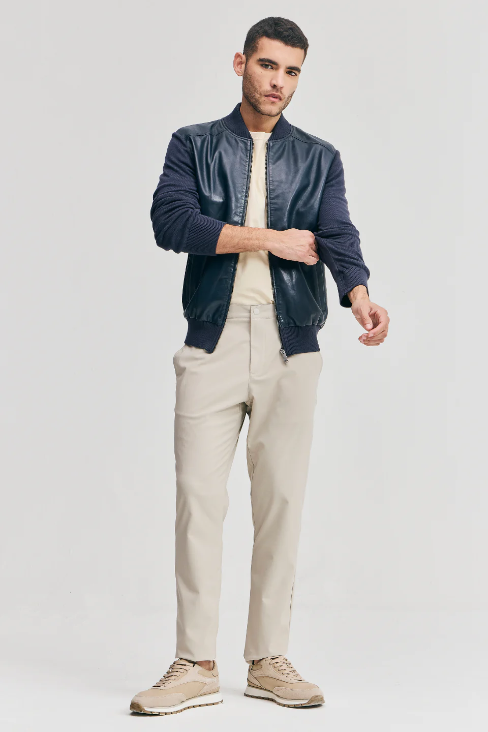 BENSON L - Image 3