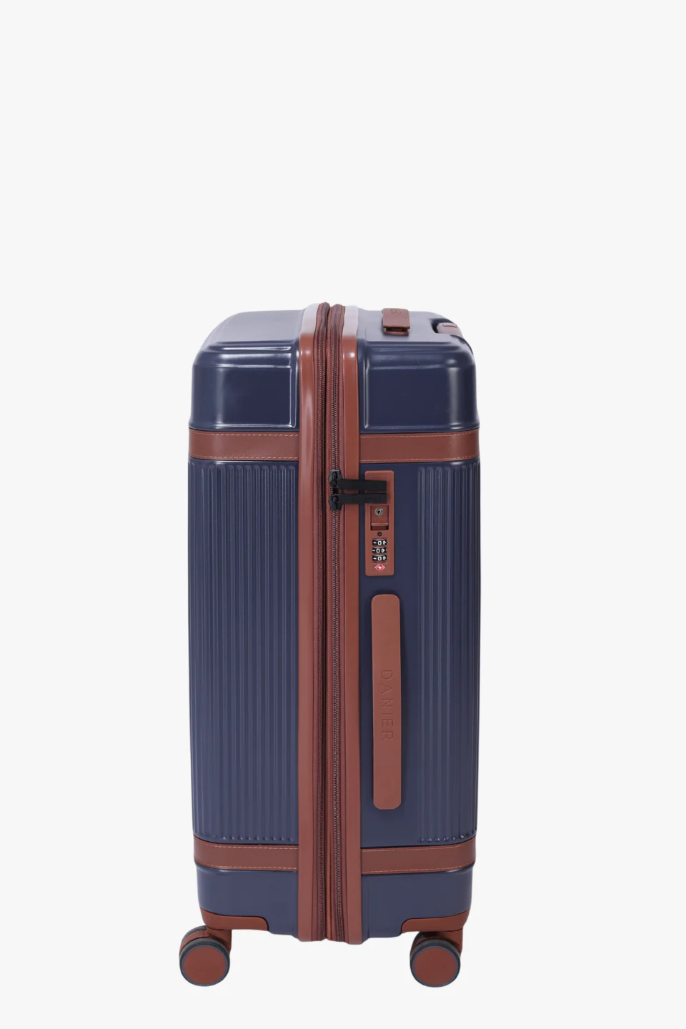 BOSTON 24" MEDIUM LUGGAGE CASE - Image 6