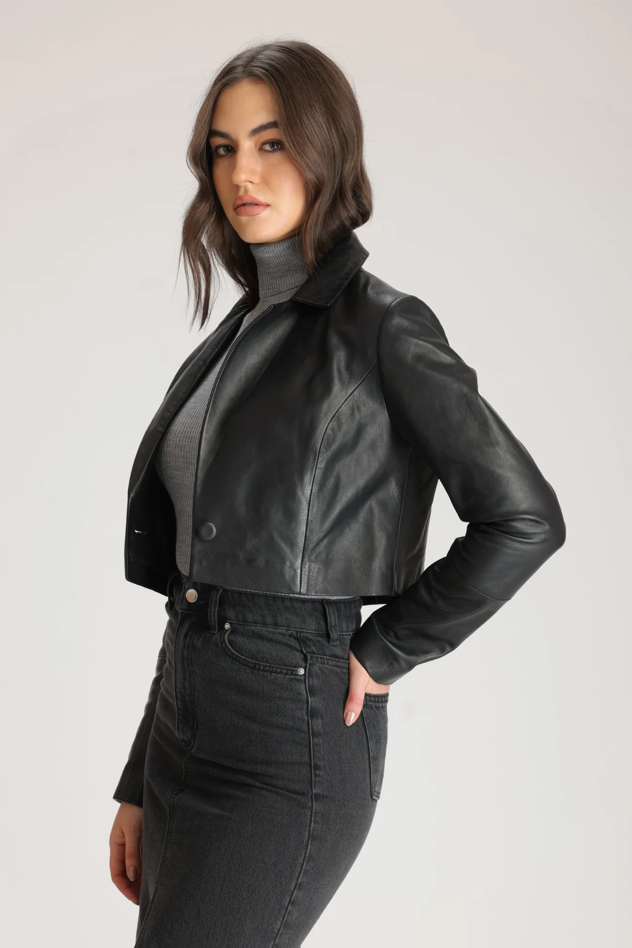 CHARMAINE - Image 4