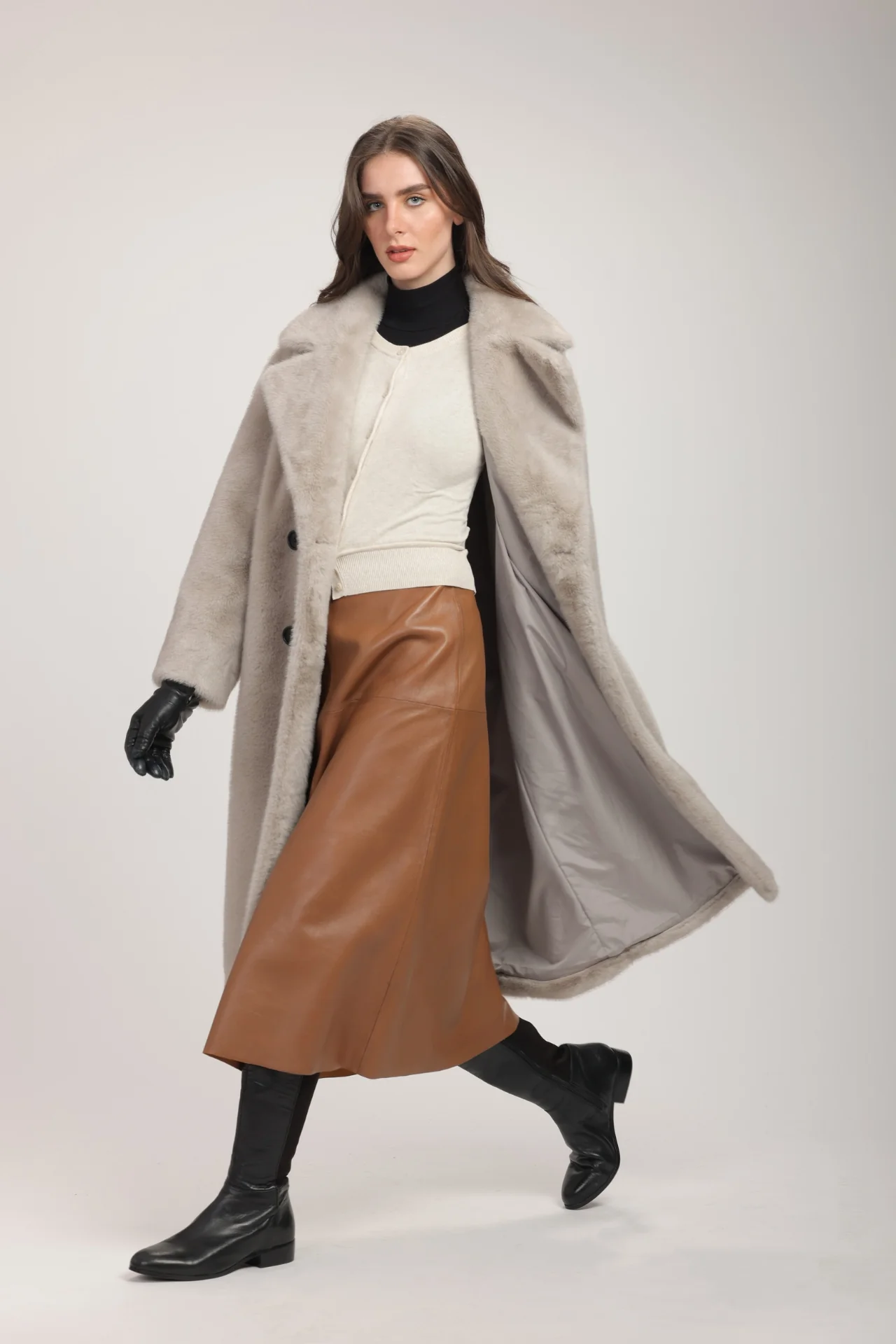 CHRISTY - Image 3