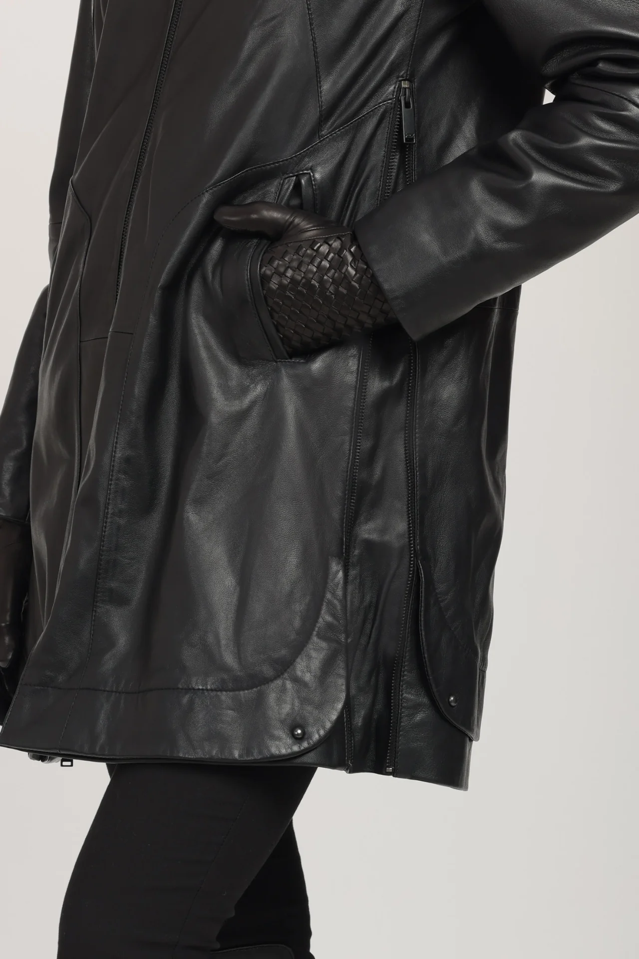 CHLOE - Image 6