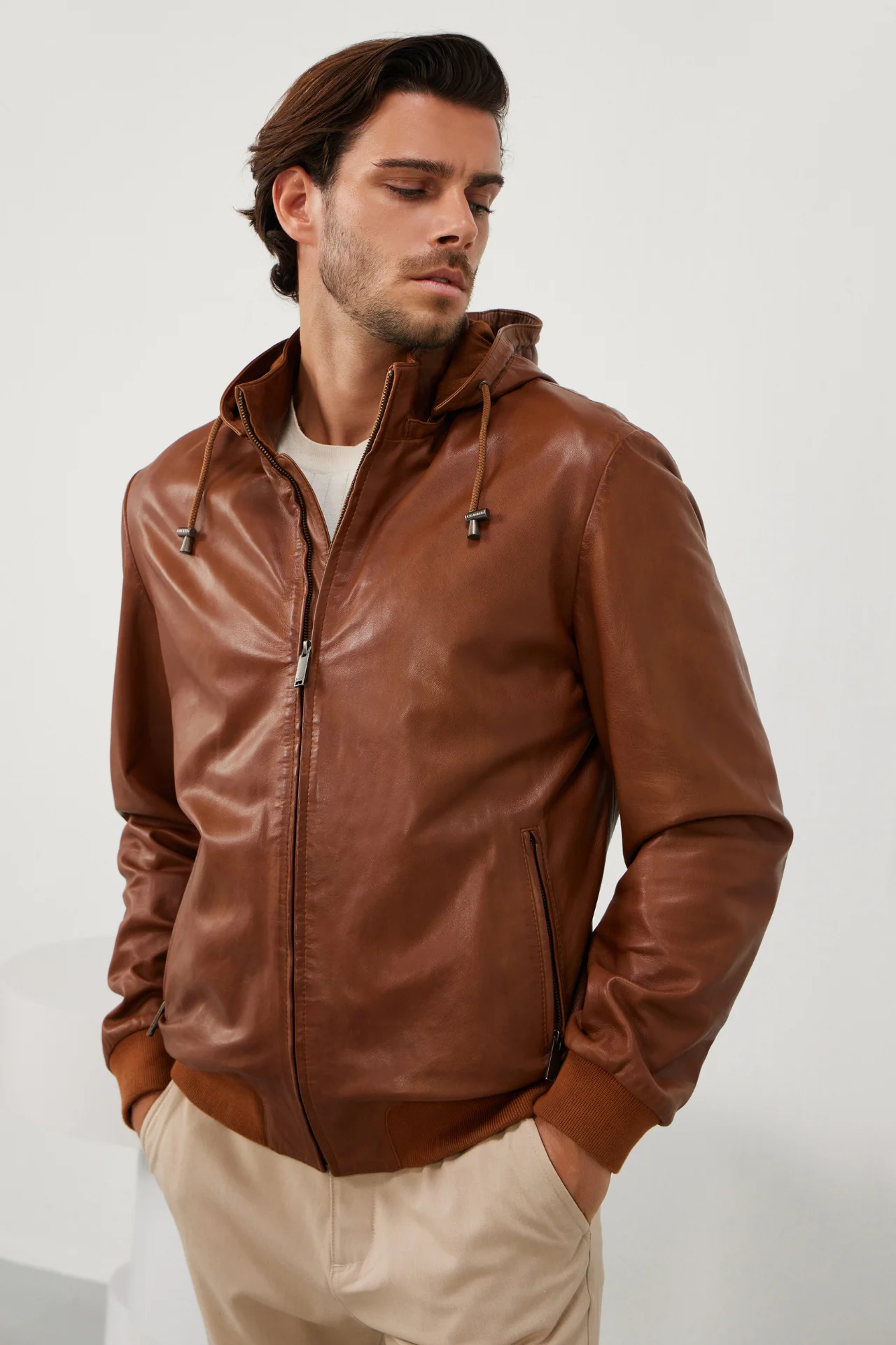 VANCE - Image 3