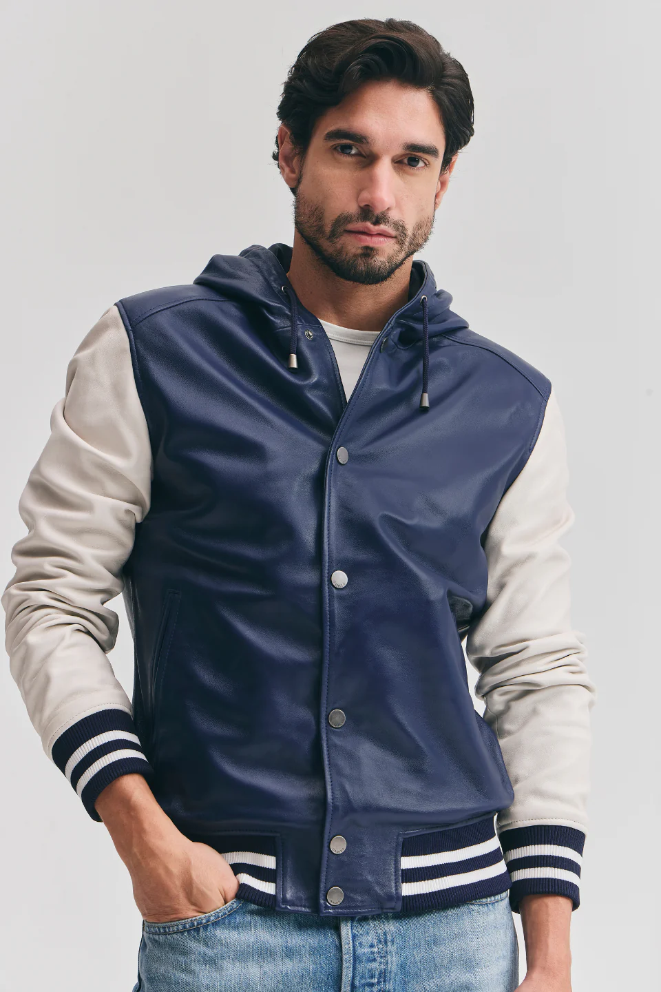 EASTON - Image 3