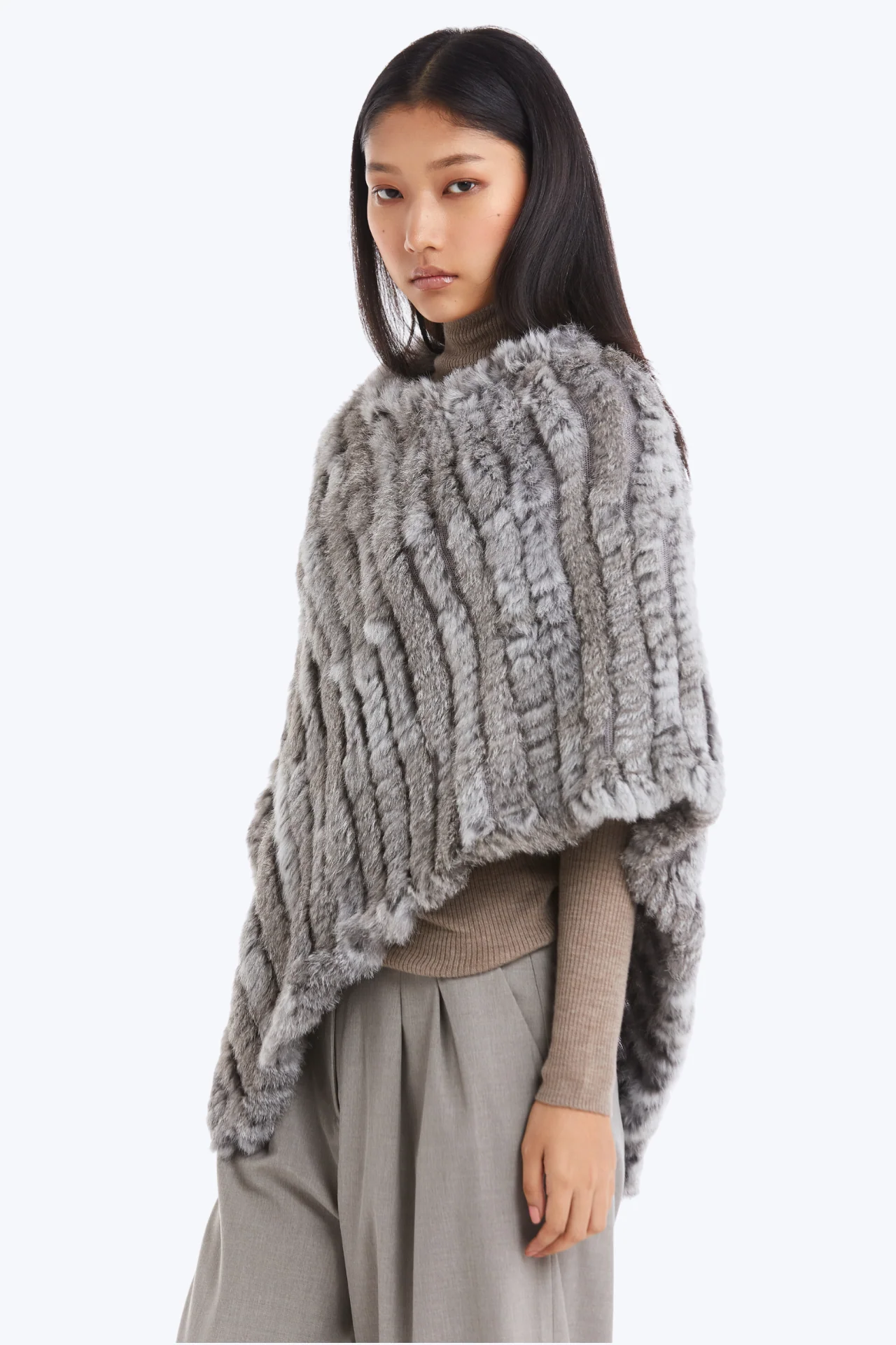 GEANA FUR PONCHO - Image 3