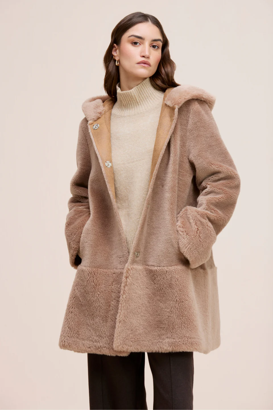 ANNIKA - Image 2