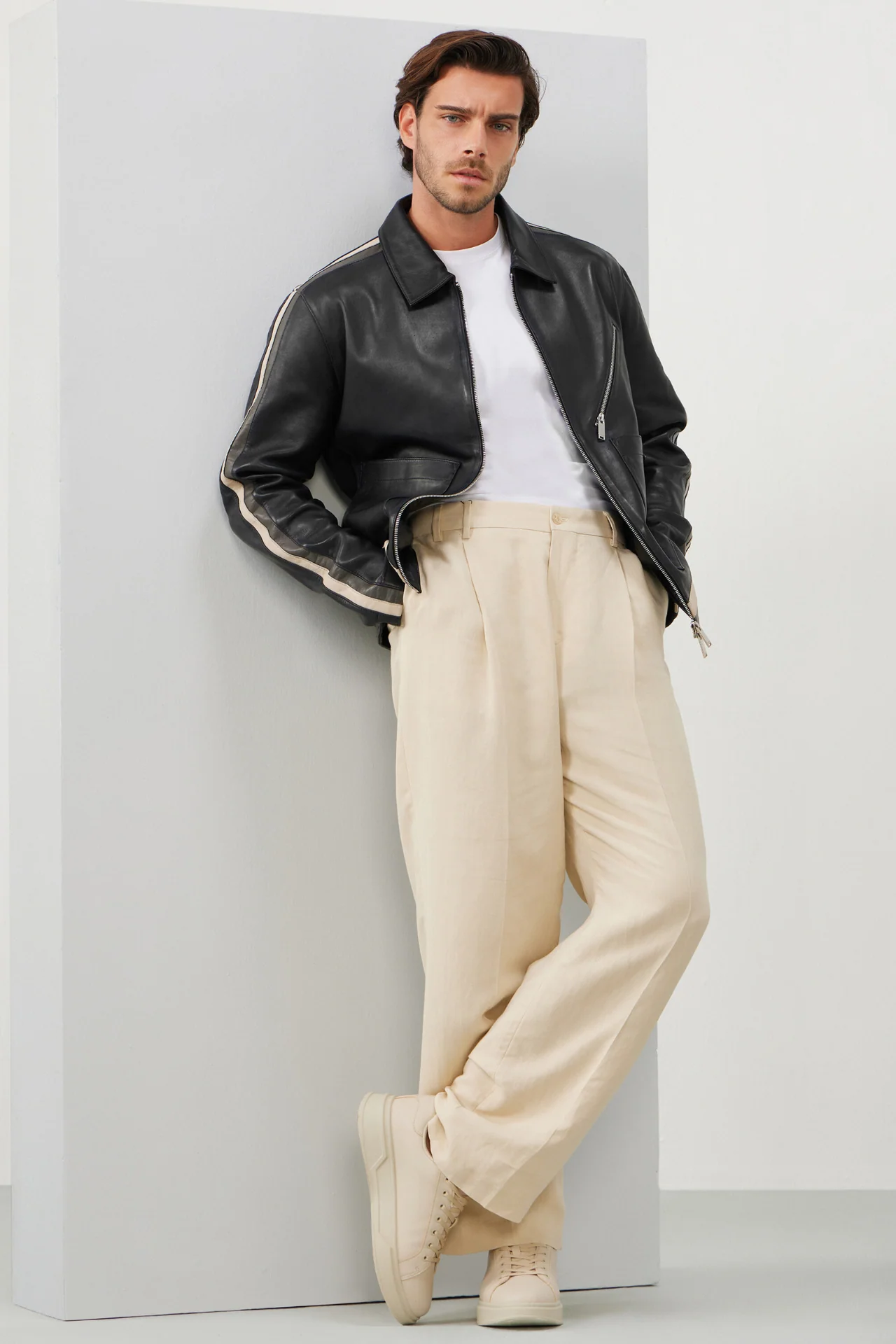 REGGIE - Image 2
