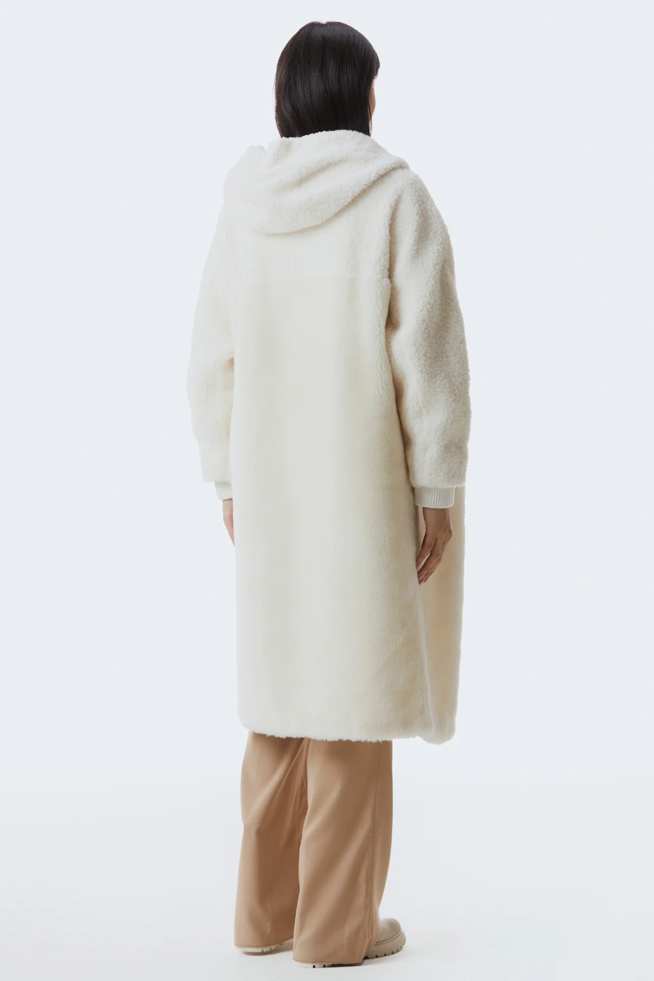 MOLLY - Image 5