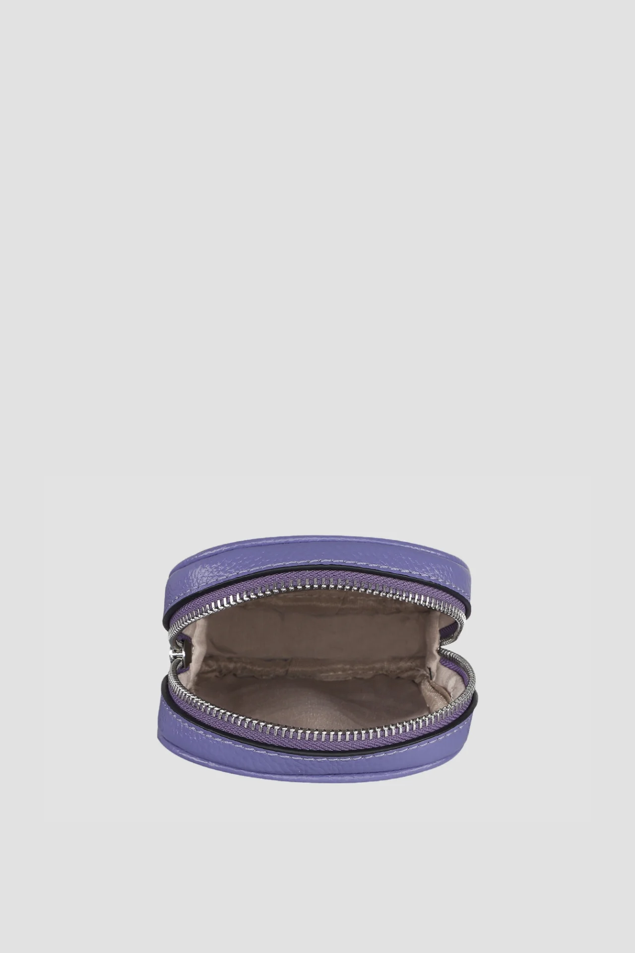 LUANA - Image 4