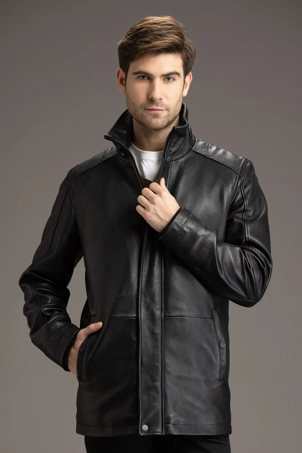 NIKOLAS - Image 5