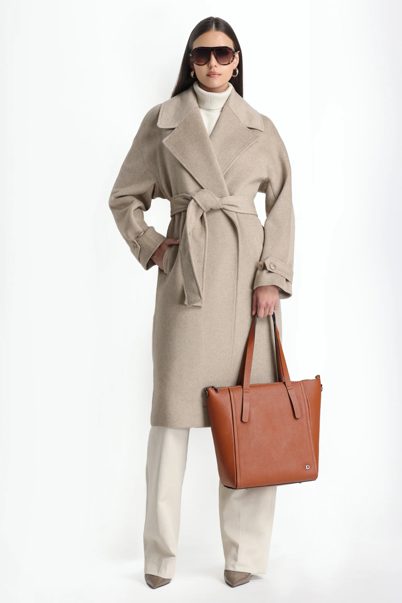 HELENA - Image 7