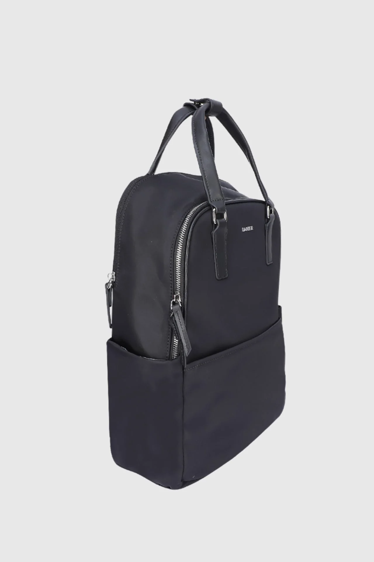 TRAVELPRO BACKPACK - Image 3