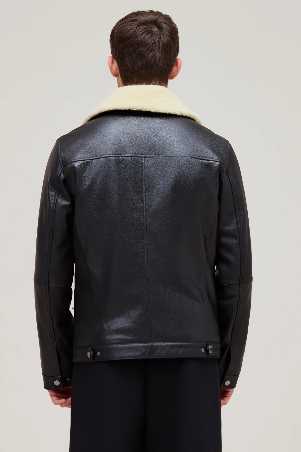 ROGER - Image 6