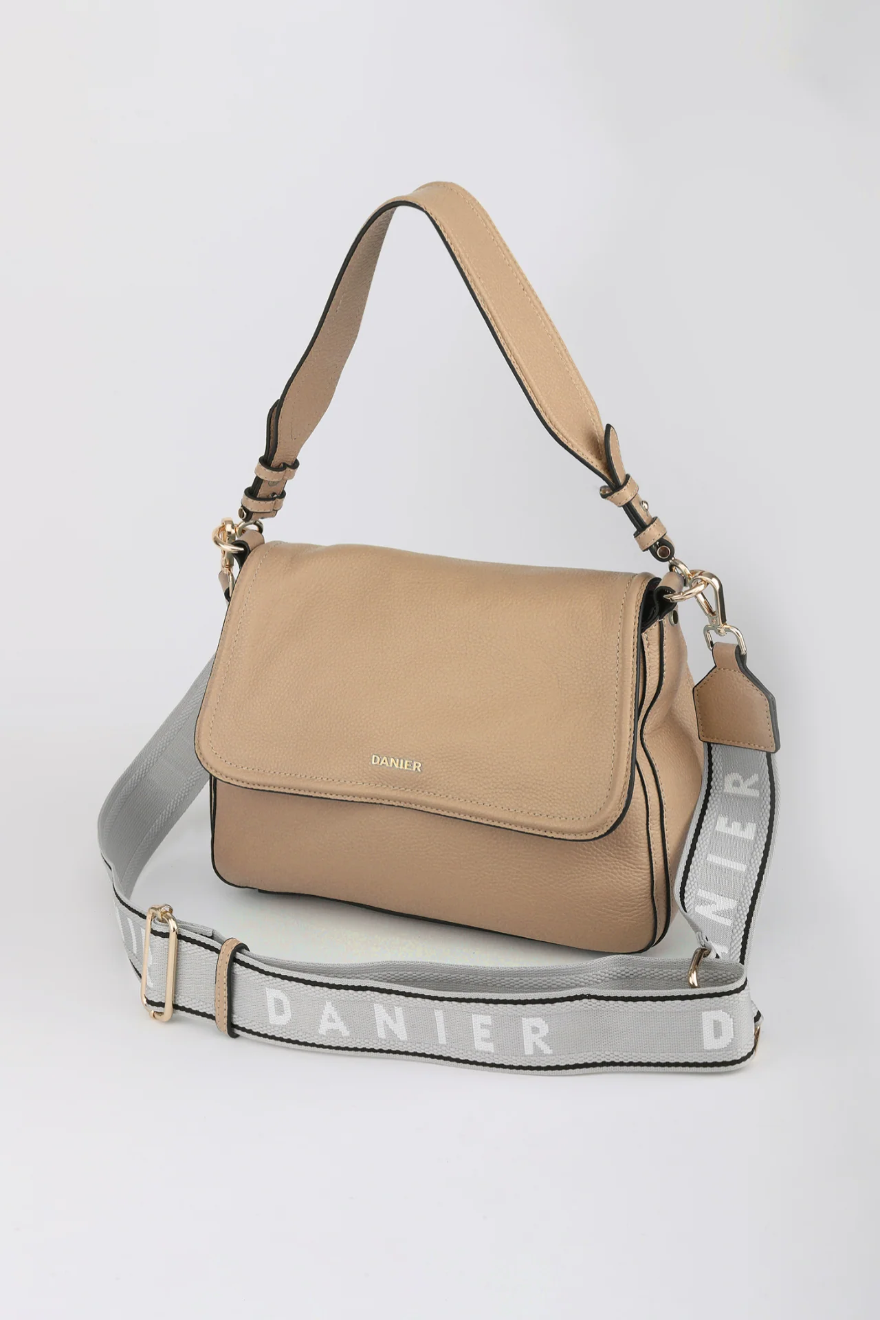 SALLI - Image 4