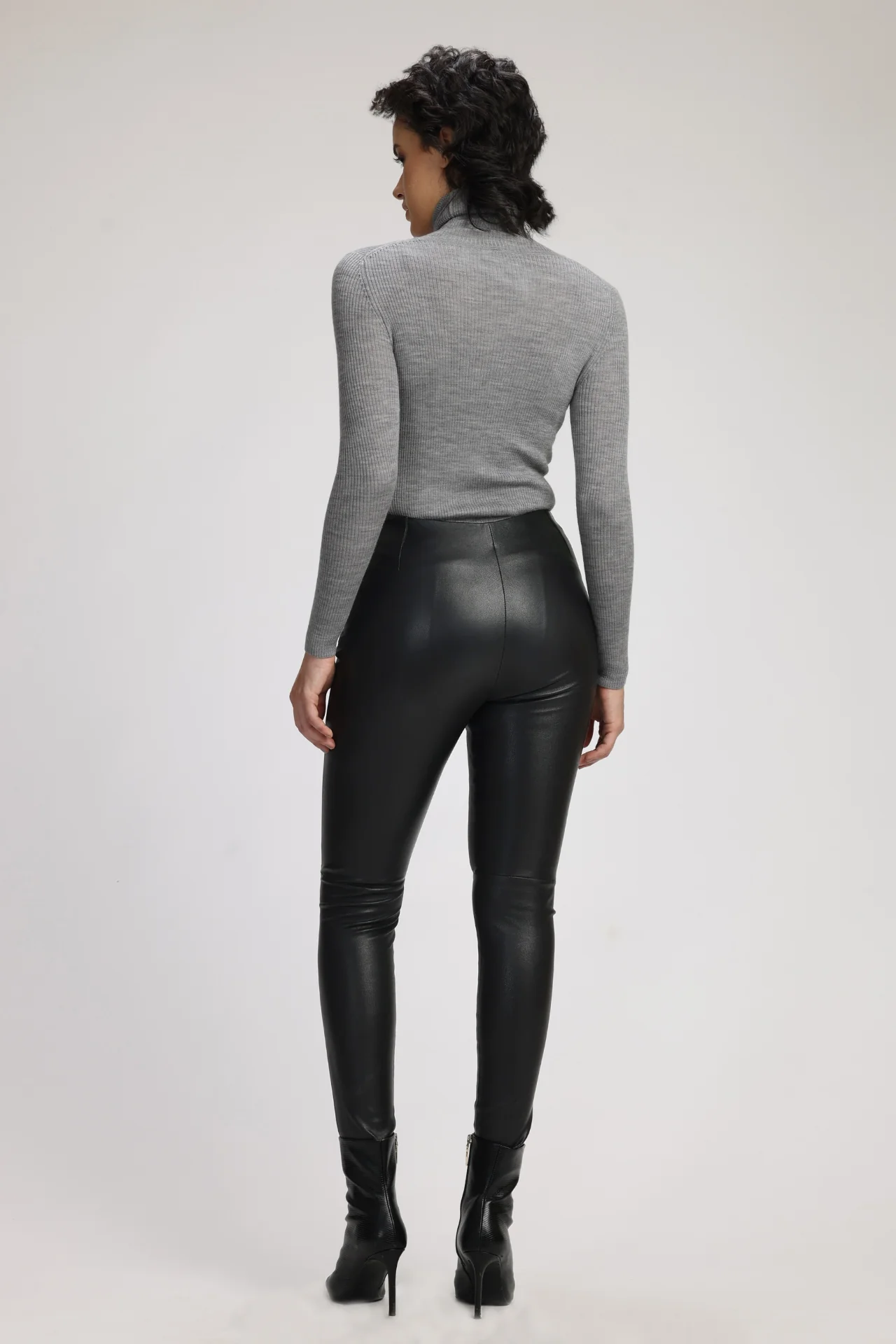 AUBRIEL - Image 3