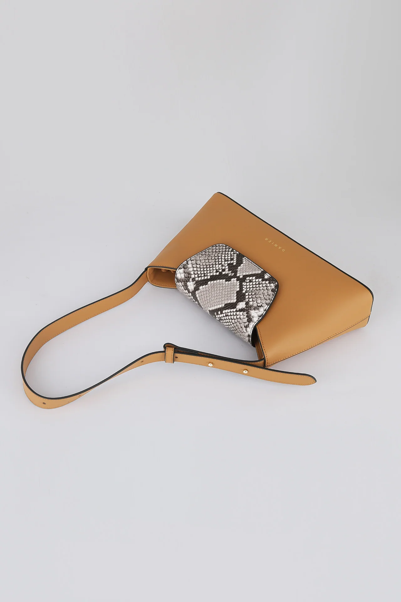 NERISSA - Image 3