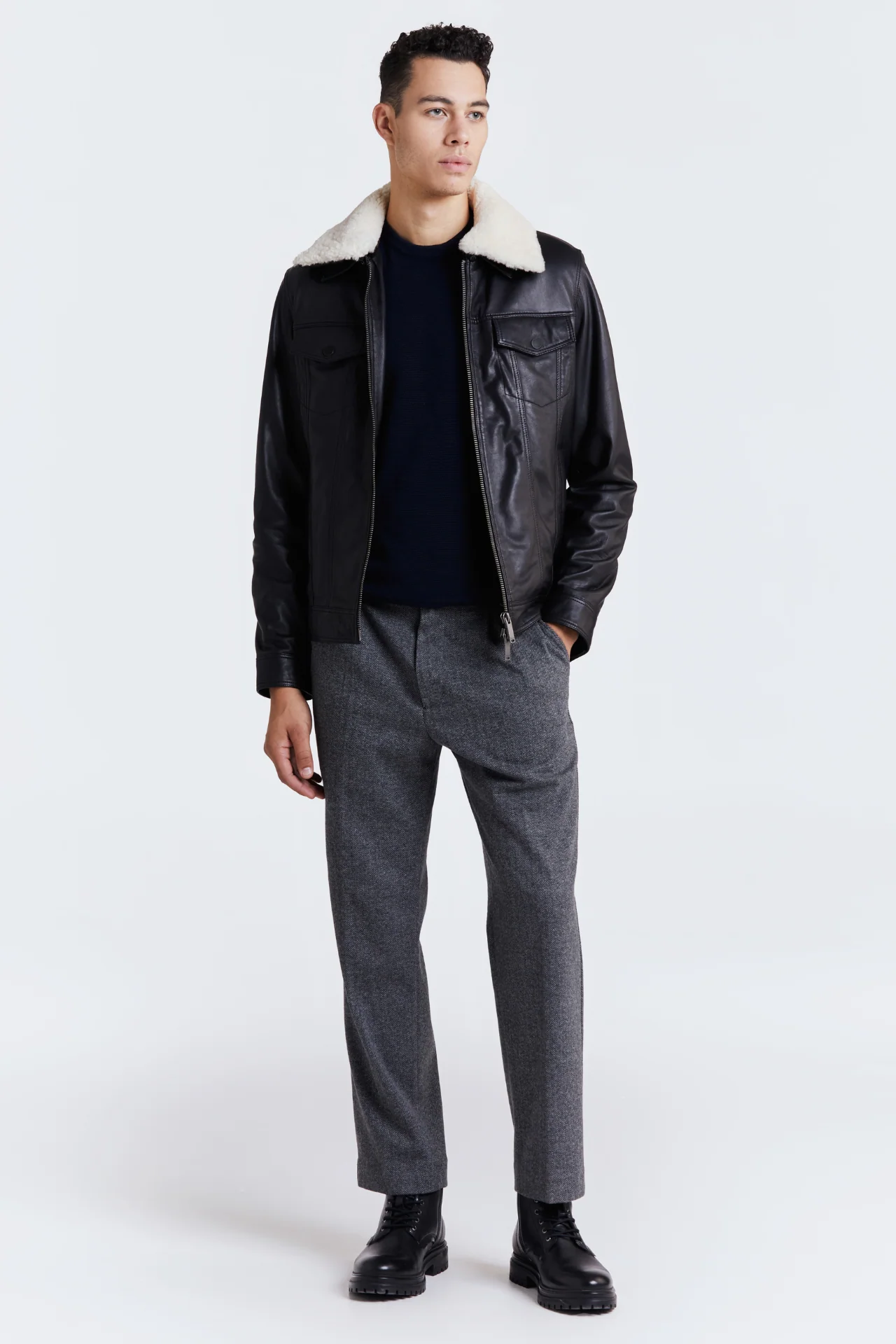 SAMUEL - Image 4